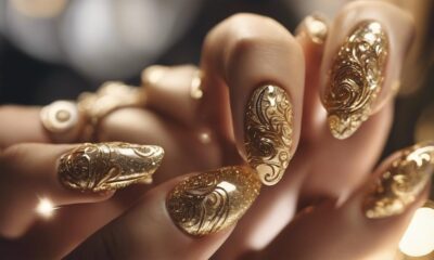 glamorous gold nail designs