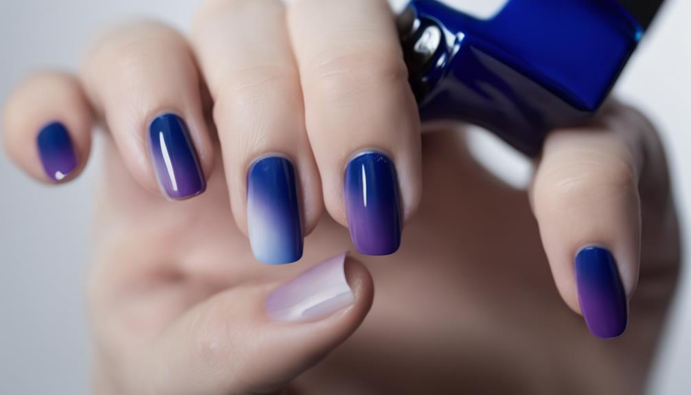 gradient manicure with elegance