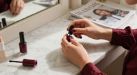 Jennifer Lawrence And French Girls Agree: This Divisive Color Trend Is Chic